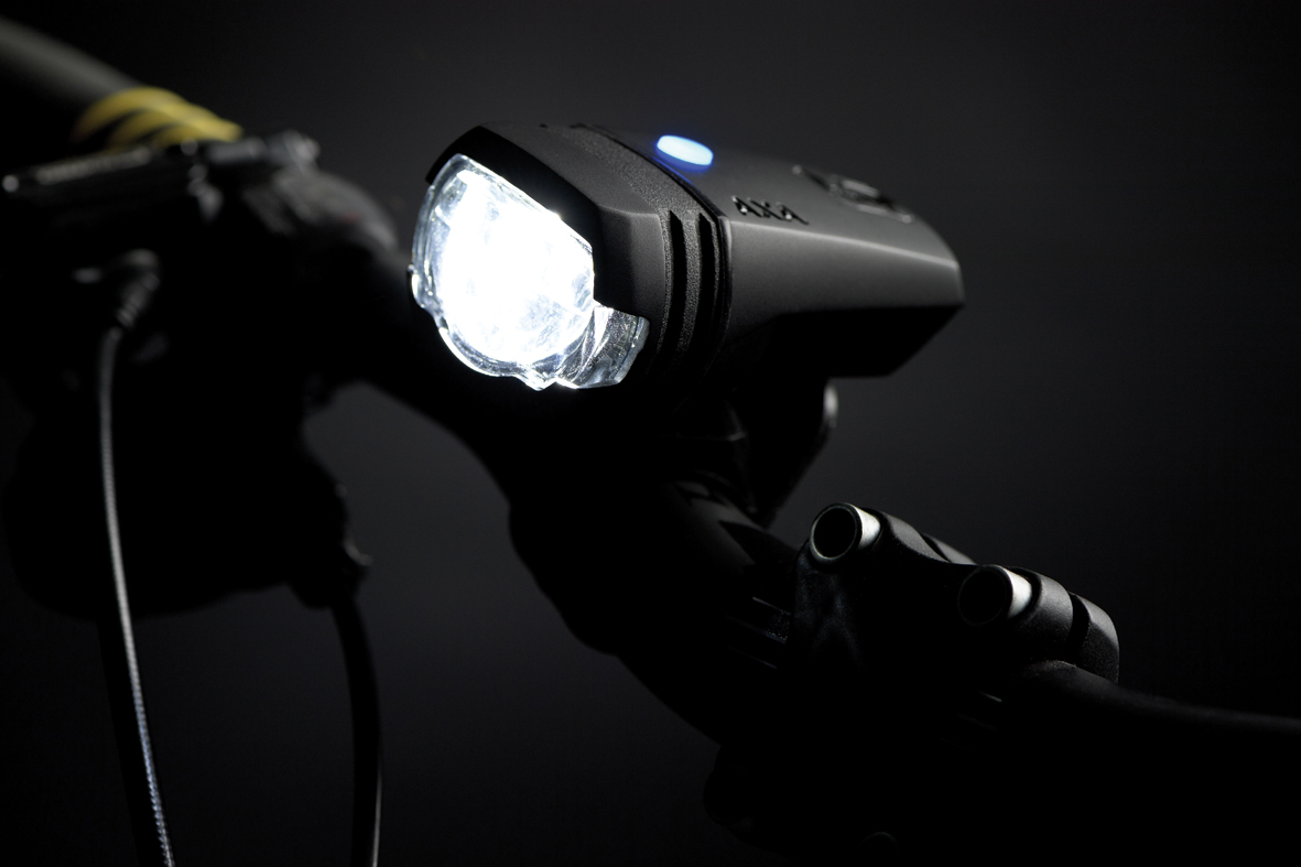 StVZO Bicicleta USB Batería beleuchtungsset axa GREENLINE 15 lux LED incl